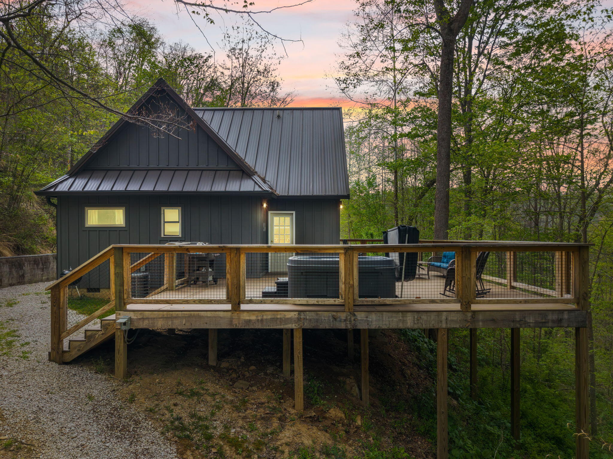 175 Bootleg Ridge Stanton, KY 40380 - Photo 2 of 57 2-web-or-mls-DJI_20260416143654_0012_D 2