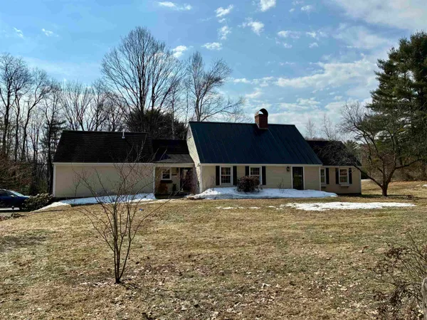 $875,000 | 710 Meadowland Farms Road, White River Junction, VT 05001