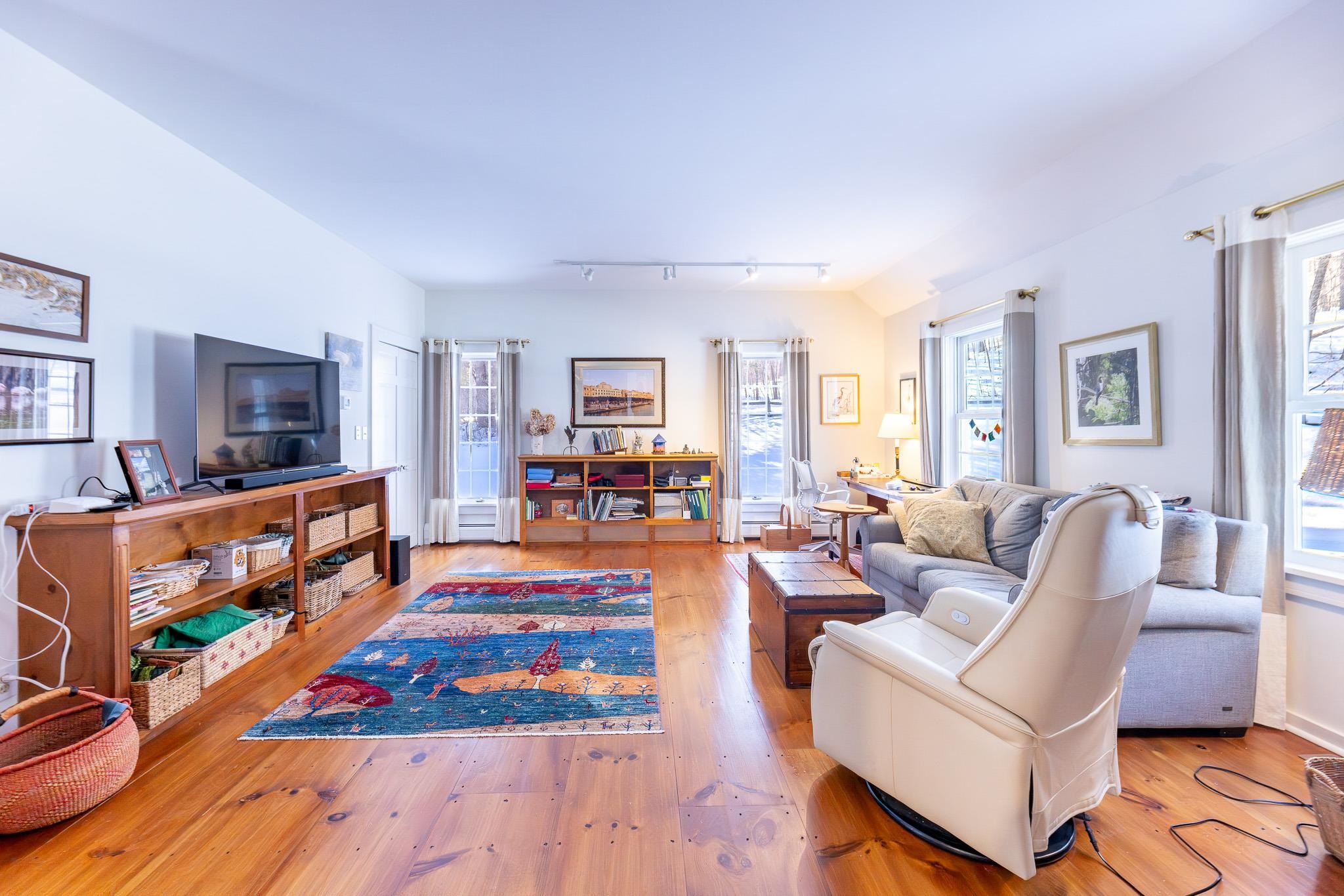 710 Meadowland Farms Road White River Junction, VT 05001 - Photo 18 of 38