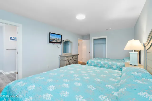 $3,290,000 | 168 East 1st Street, Ocean Isle Beach, NC 28469