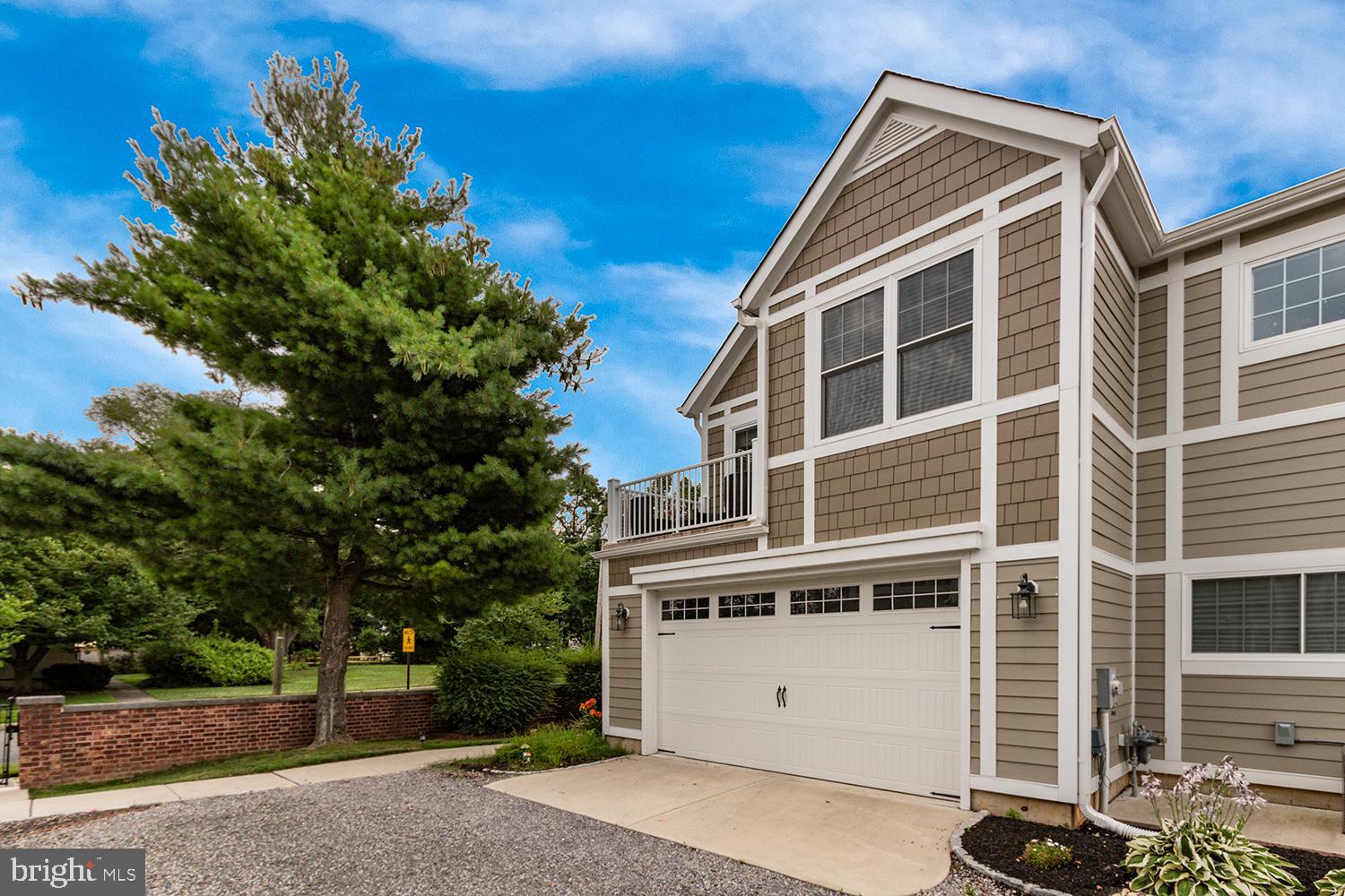 549 Delaware Avenue Delanco, NJ 08075 - Photo 2 of 29 Gallery Image 2