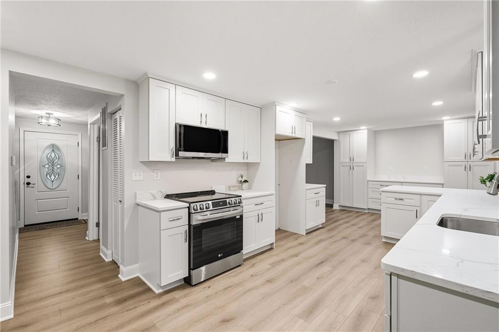 9574 Toft Court Pittsburgh, PA 15237 - Photo 13 of 50 Gallery Image 13