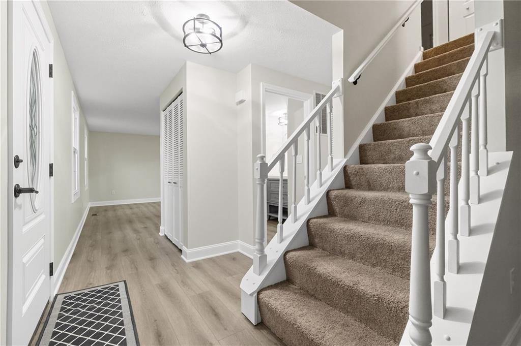 9574 Toft Court Pittsburgh, PA 15237 - Photo 5 of 50 Gallery Image 5