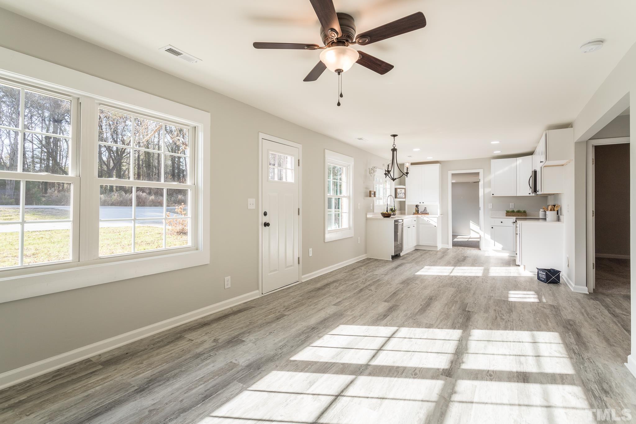 2824 Zebulon Road Zebulon, NC 27597 - Photo 11 of 24 Gallery Image 11