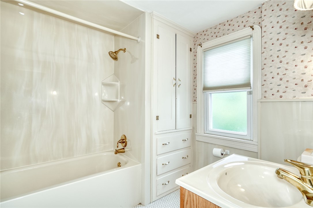 136 Hoover Road Irondequoit, NY 14617 - Photo 40 of 50