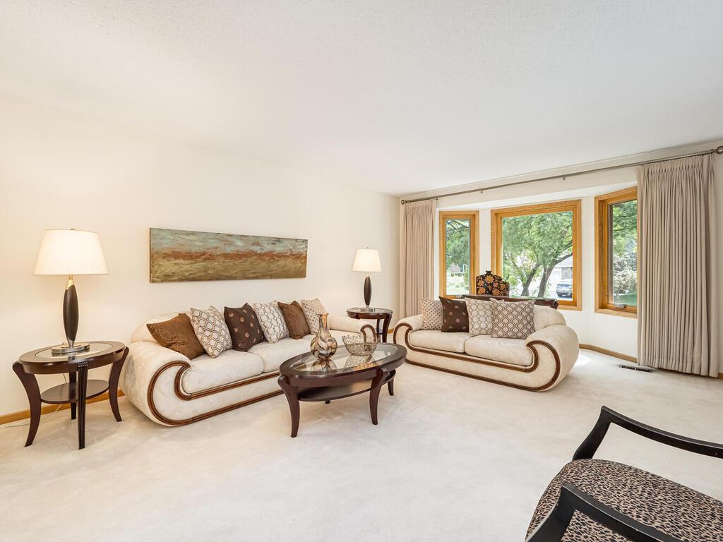 9730 Purgatory Road Eden Prairie, MN 55347 - Photo 3 of 26