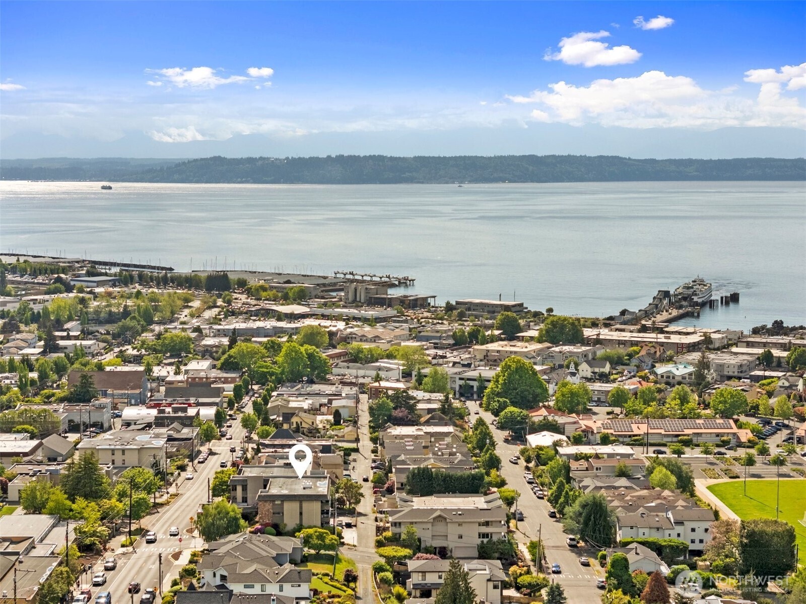 655 Main Street, Unit 305 Edmonds, WA 98020 - Photo 34 of 37