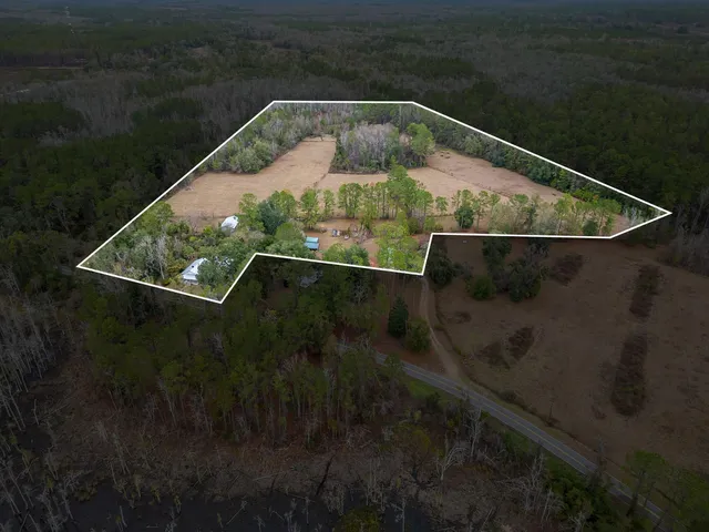 $425,000 | 701 Barber Hill, Lamont, FL 32336