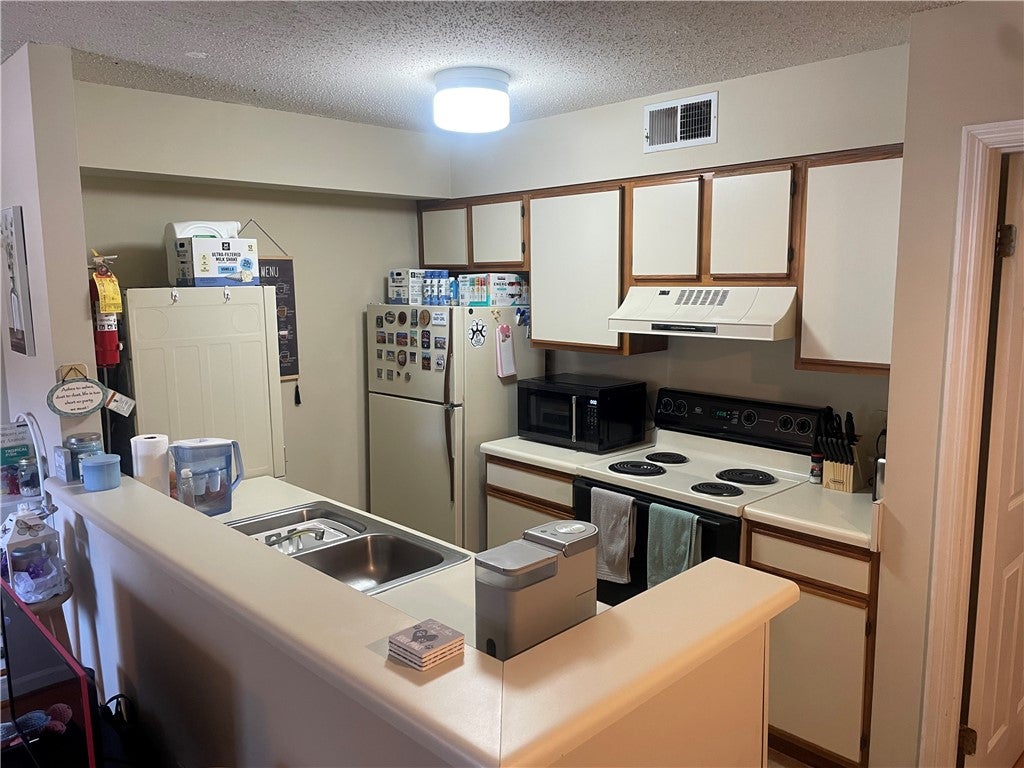 1761 Wire Road, Unit 85 Auburn, AL 36832 - Photo 4 of 8 Gallery Image 4