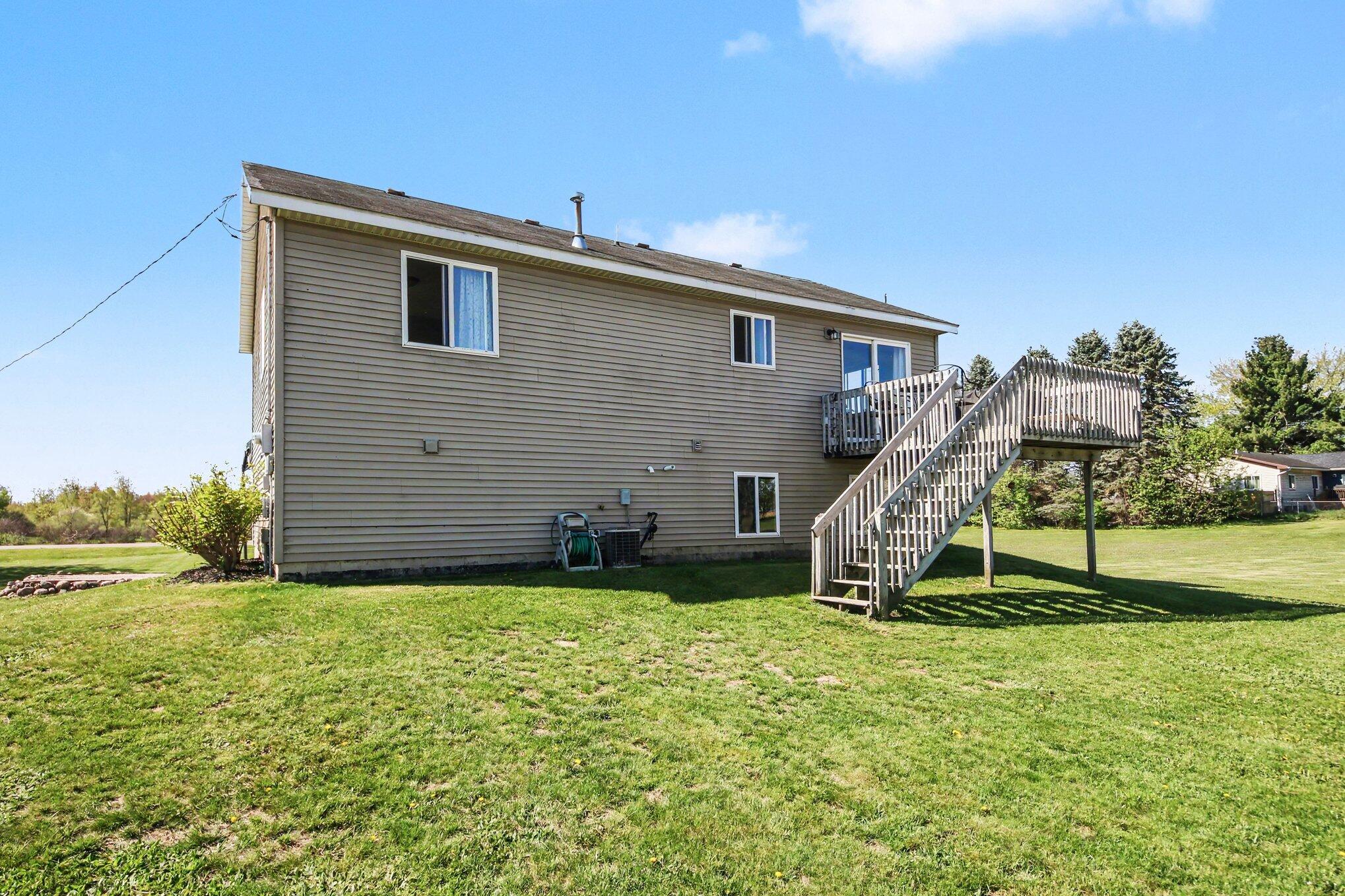 7864 County Farm Road Greenville, MI 48838 - Photo 30 of 32 035_file_3809