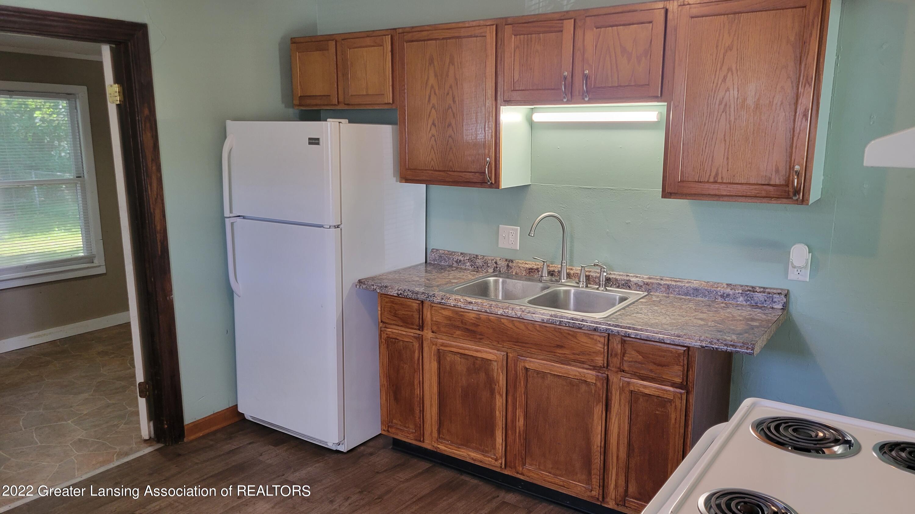 106 East Rouse Street Lansing, MI 48910 - Photo 6 of 40 6