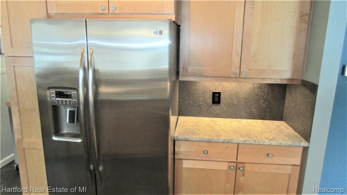 23601 Gill Road Farmington, MI 48335 - Photo 6 of 39 IMG_0164.JPG