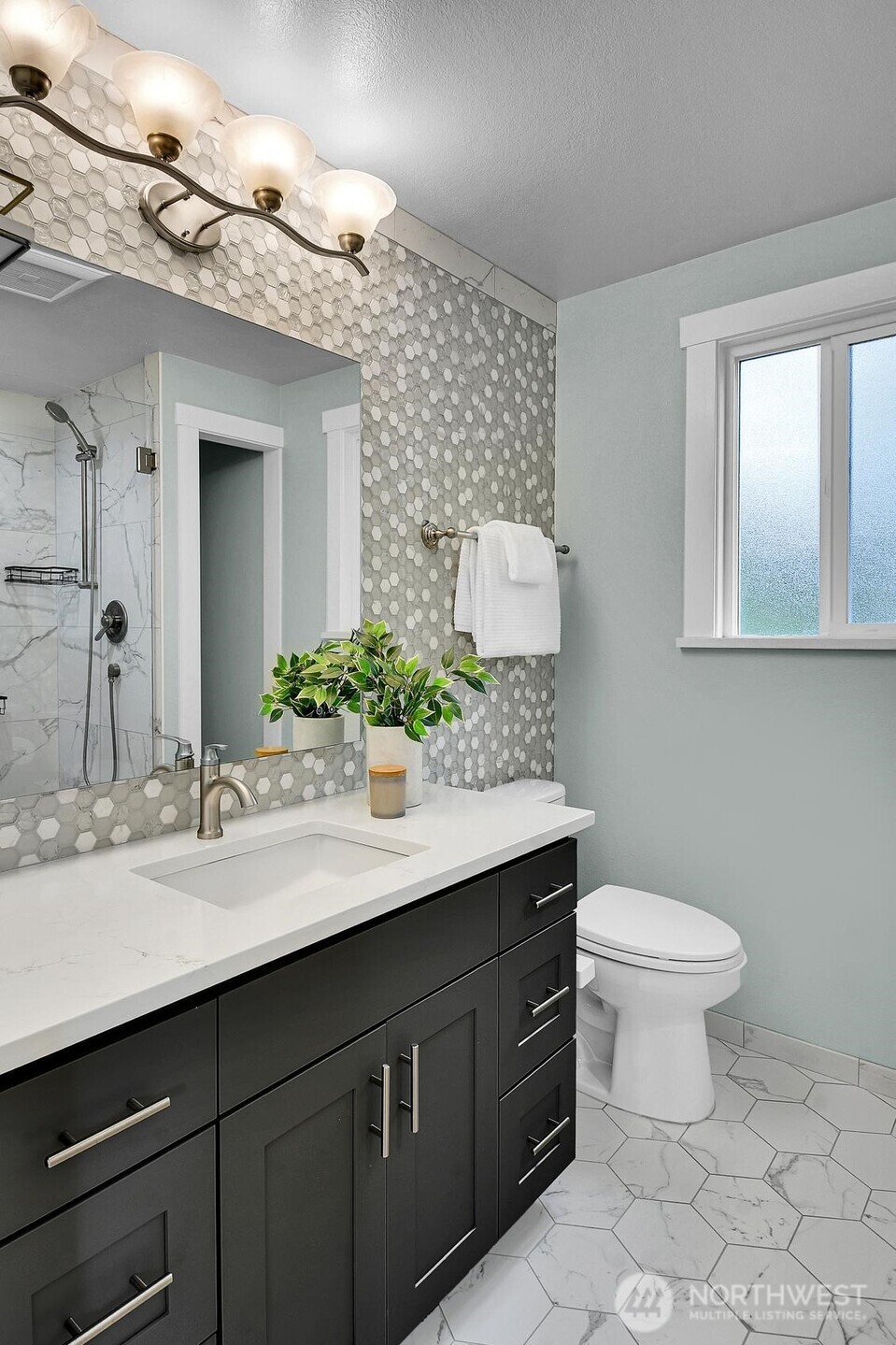 21023 46th Avenue Southeast Bothell, WA 98021 - Photo 11 of 34