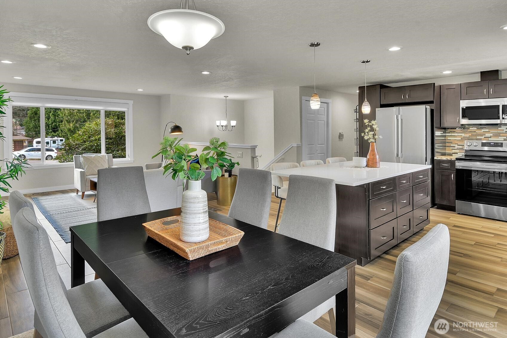 21023 46th Avenue Southeast Bothell, WA 98021 - Photo 4 of 34