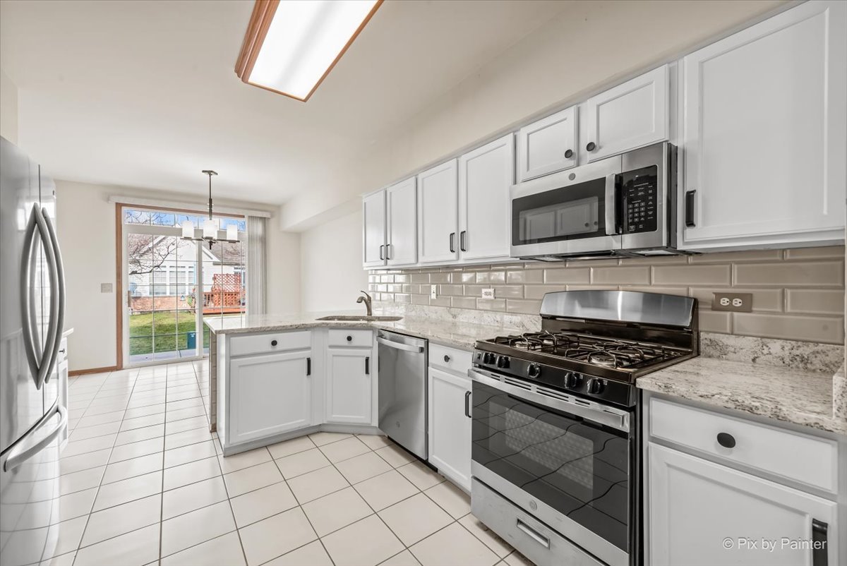 16753 South Sunset Ridge Court Lockport, IL 60441 - Photo 7 of 23 Gallery Image 7