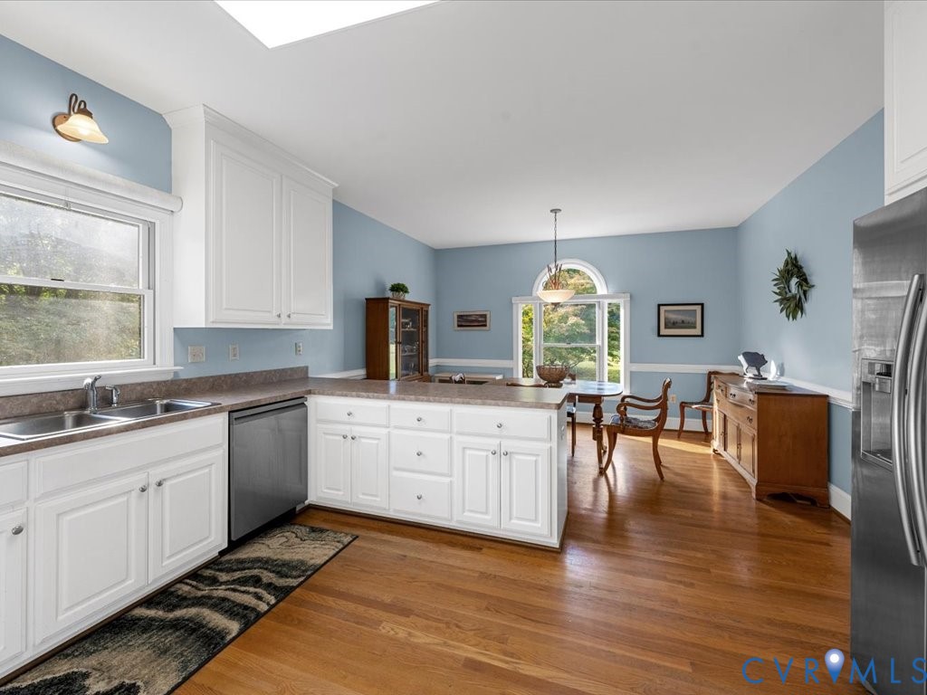 5515 Herring Creek Road Aylett, VA 23009 - Photo 22 of 50 a kitchen with granite countertop lots of counter top space