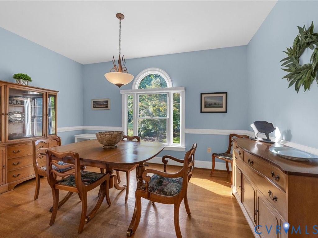 5515 Herring Creek Road Aylett, VA 23009 - Photo 27 of 50 a dining room with furniture and window