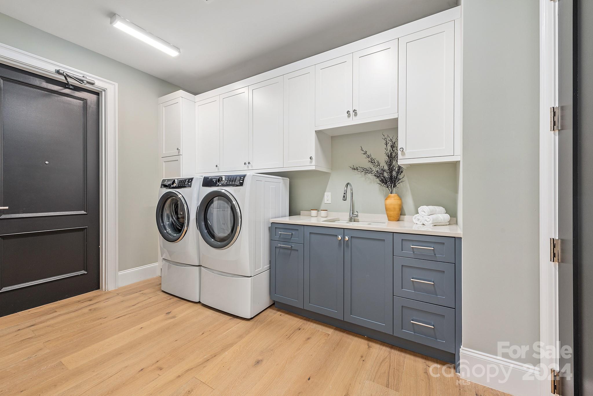 130 Cherokee Road, Unit 102 Charlotte, NC 28207 - Photo 25 of 46 Gallery Image 25