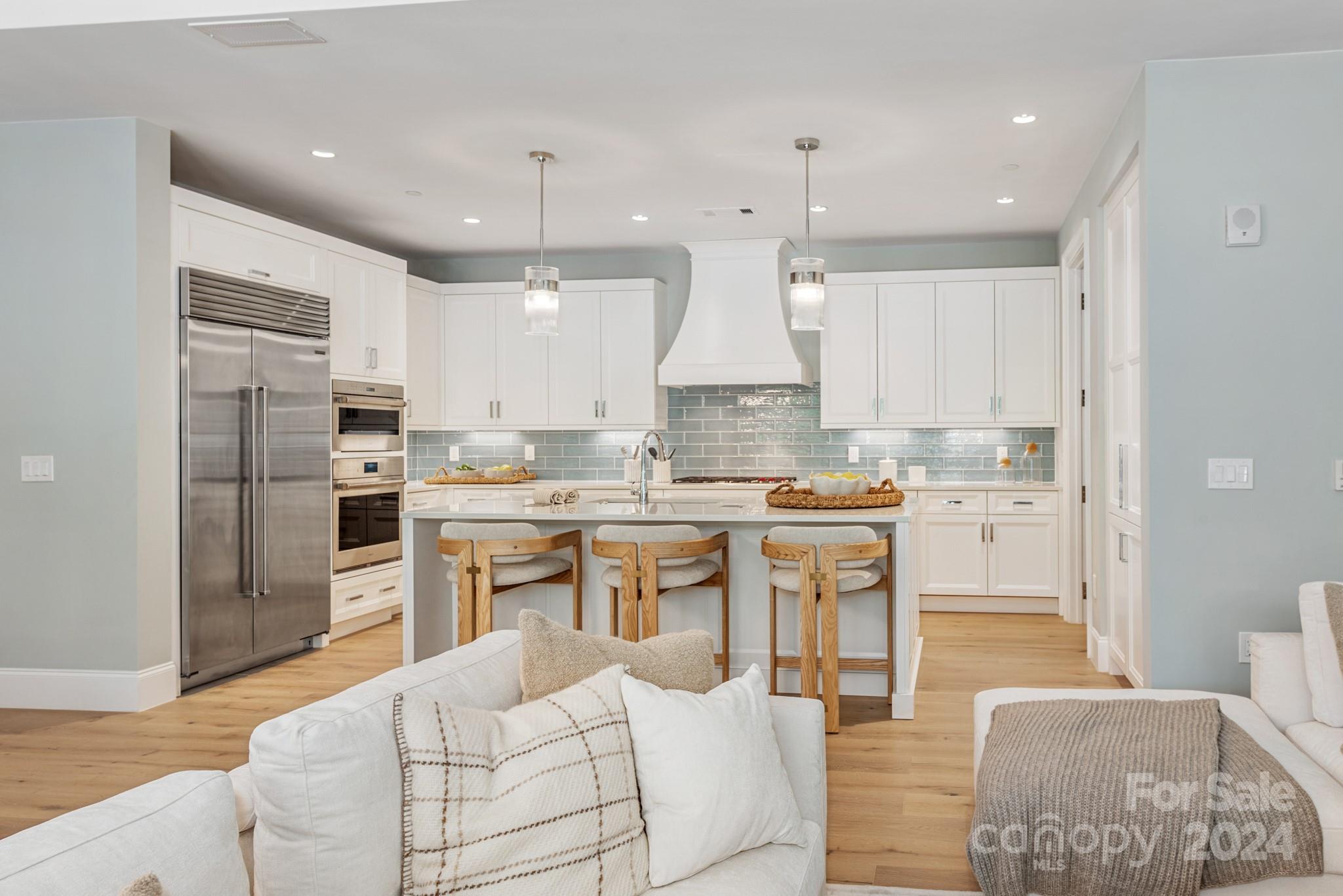 130 Cherokee Road, Unit 102 Charlotte, NC 28207 - Photo 30 of 46 Gallery Image 30