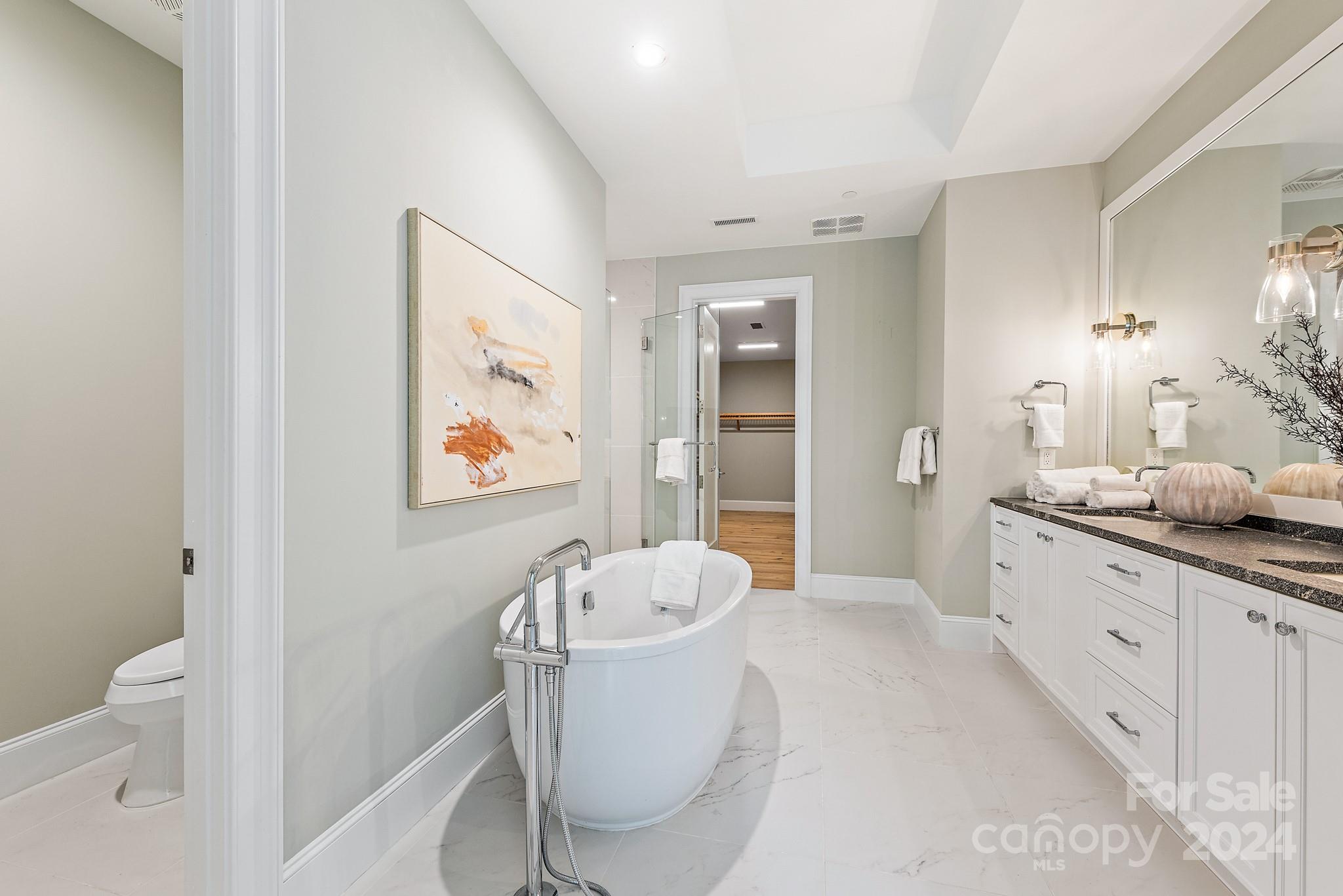 130 Cherokee Road, Unit 102 Charlotte, NC 28207 - Photo 36 of 46 Gallery Image 36