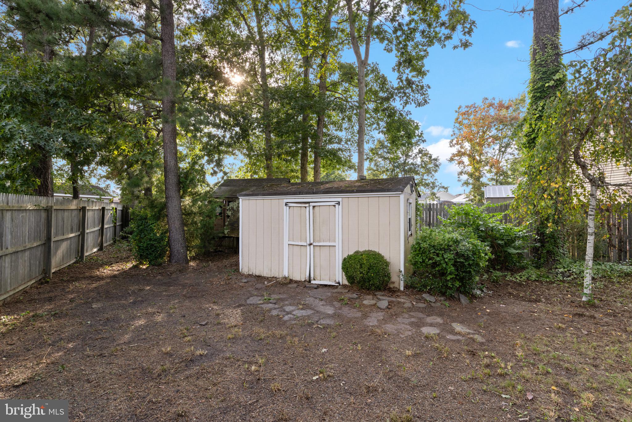 261 Wave Road Manahawkin, NJ 08050 - Photo 22 of 33 Gallery Image 22