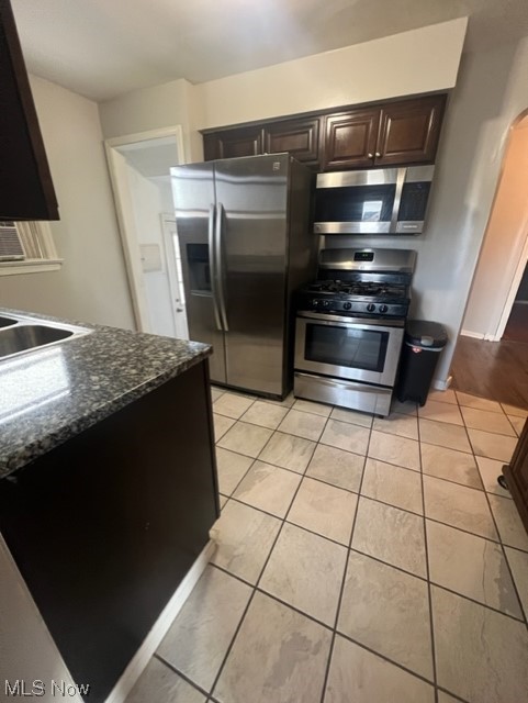5607 Ackley Road Cleveland, OH 44129 - Photo 3 of 19 Gallery Image 3