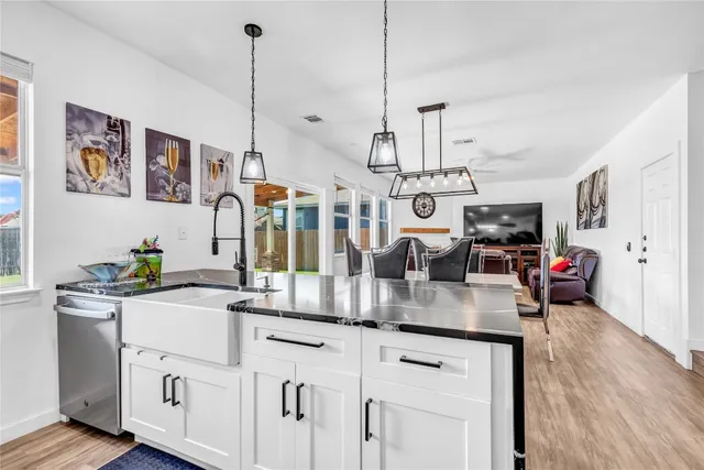 $2,595 | 11511 Marshall Street, Manor, TX 78653