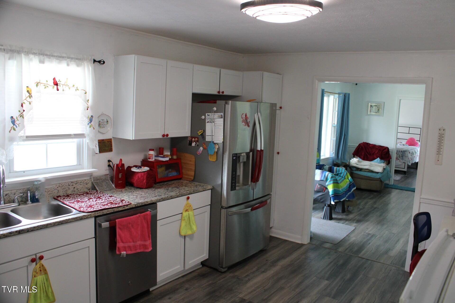 574 Bailey Street Greeneville, TN 37745 - Photo 11 of 28 IMG_0154