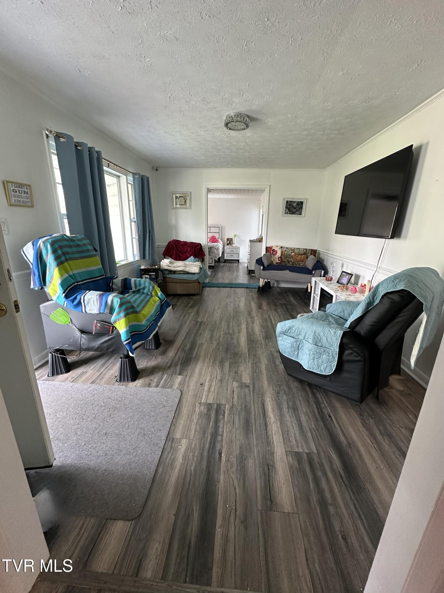 574 Bailey Street Greeneville, TN 37745 - Photo 13 of 28 IMG_9272