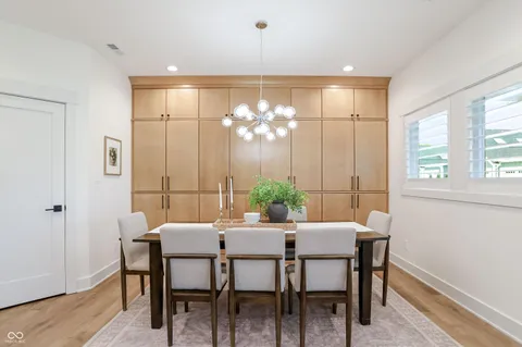 $800,000 | 5714 Inglenook Way, Zionsville, IN 46077