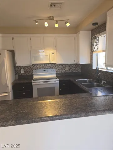 $150,000 | 2232 Aspen Mirror Way, Unit 204, Laughlin, NV 89029