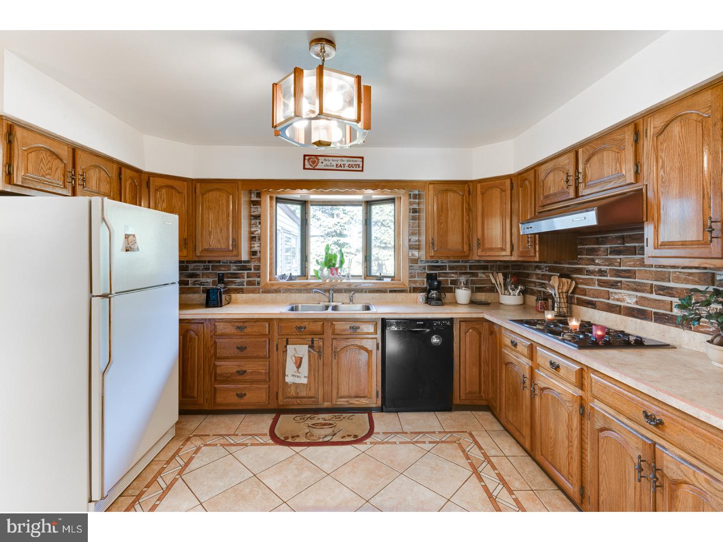 83 Old York Road Chesterfield, NJ 08515 - Photo 5 of 22 Gallery Image 5