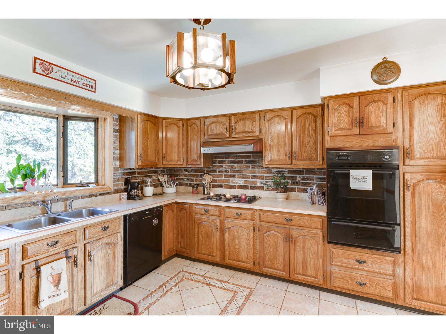 83 Old York Road Chesterfield, NJ 08515 - Photo 6 of 22 Gallery Image 6
