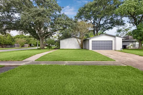 $298,000 | 8621 Bob White Drive, Houston, TX 77074
