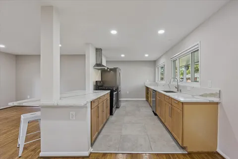 $298,000 | 8621 Bob White Drive, Houston, TX 77074