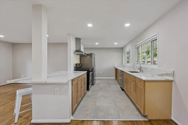 $295,000 | 8621 Bob White Drive, Houston, TX 77074