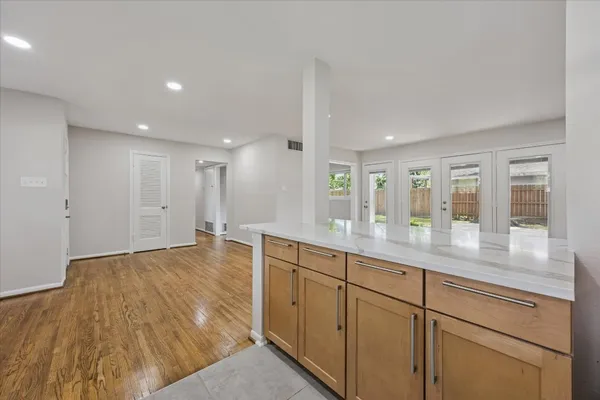 $295,000 | 8621 Bob White Drive, Houston, TX 77074