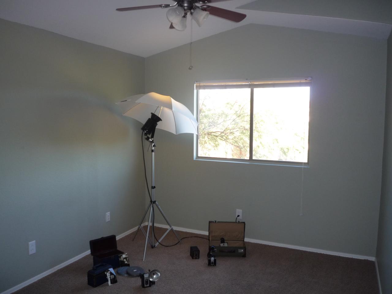 4707 East Weaver Road Phoenix, AZ 85050 - Photo 5 of 13 Use the fourth bedroom as a hobby room?