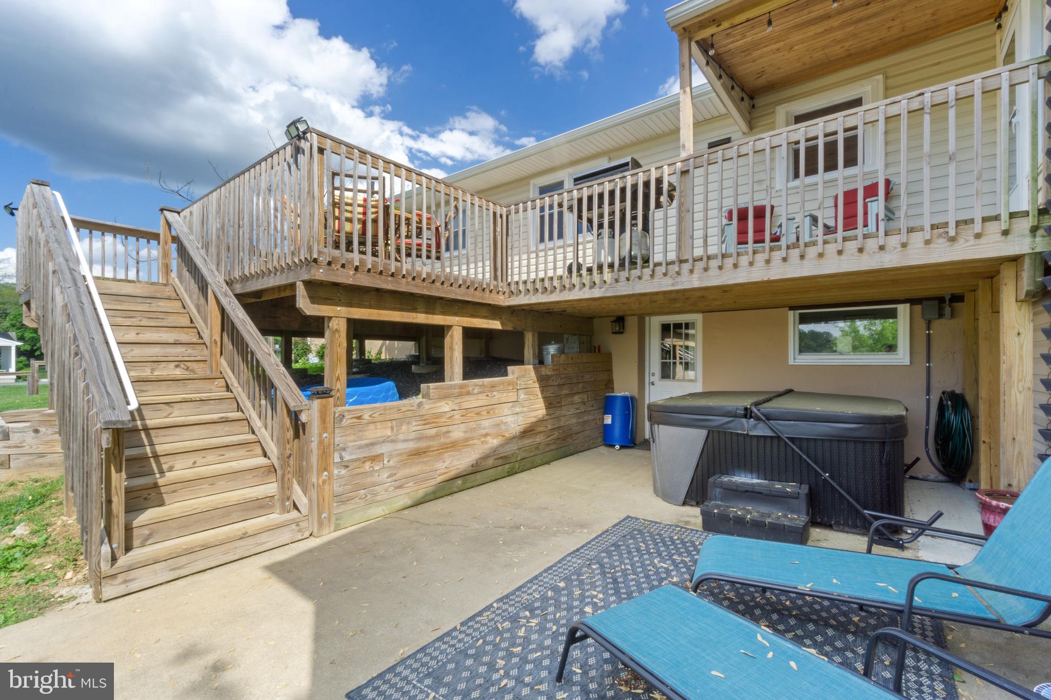 1556 Fairmount Road Hampstead, MD 21074 - Photo 43 of 48 a front view of house with outdoor seating