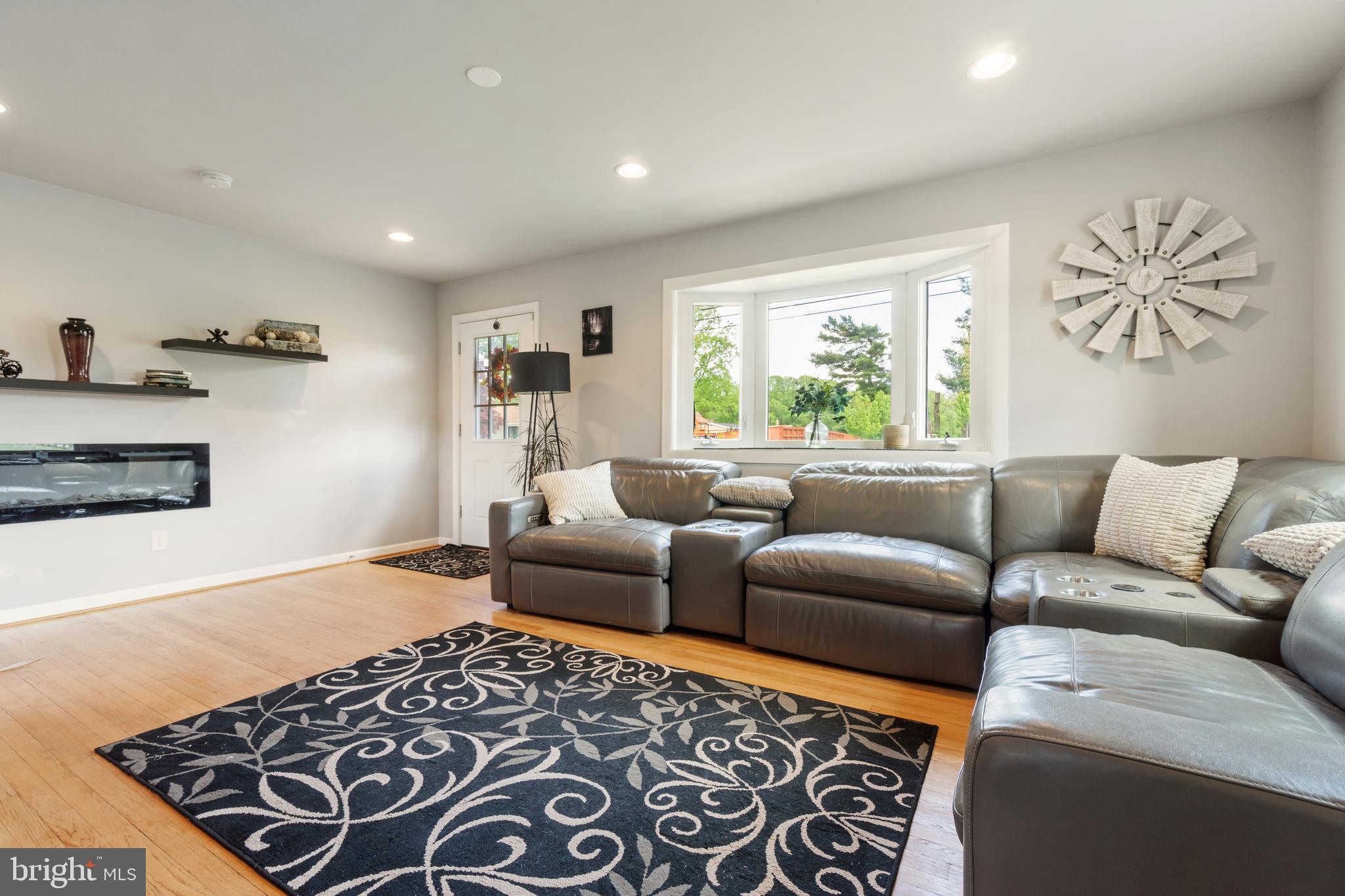 1556 Fairmount Road Hampstead, MD 21074 - Photo 10 of 48 a living room with furniture and a large window
