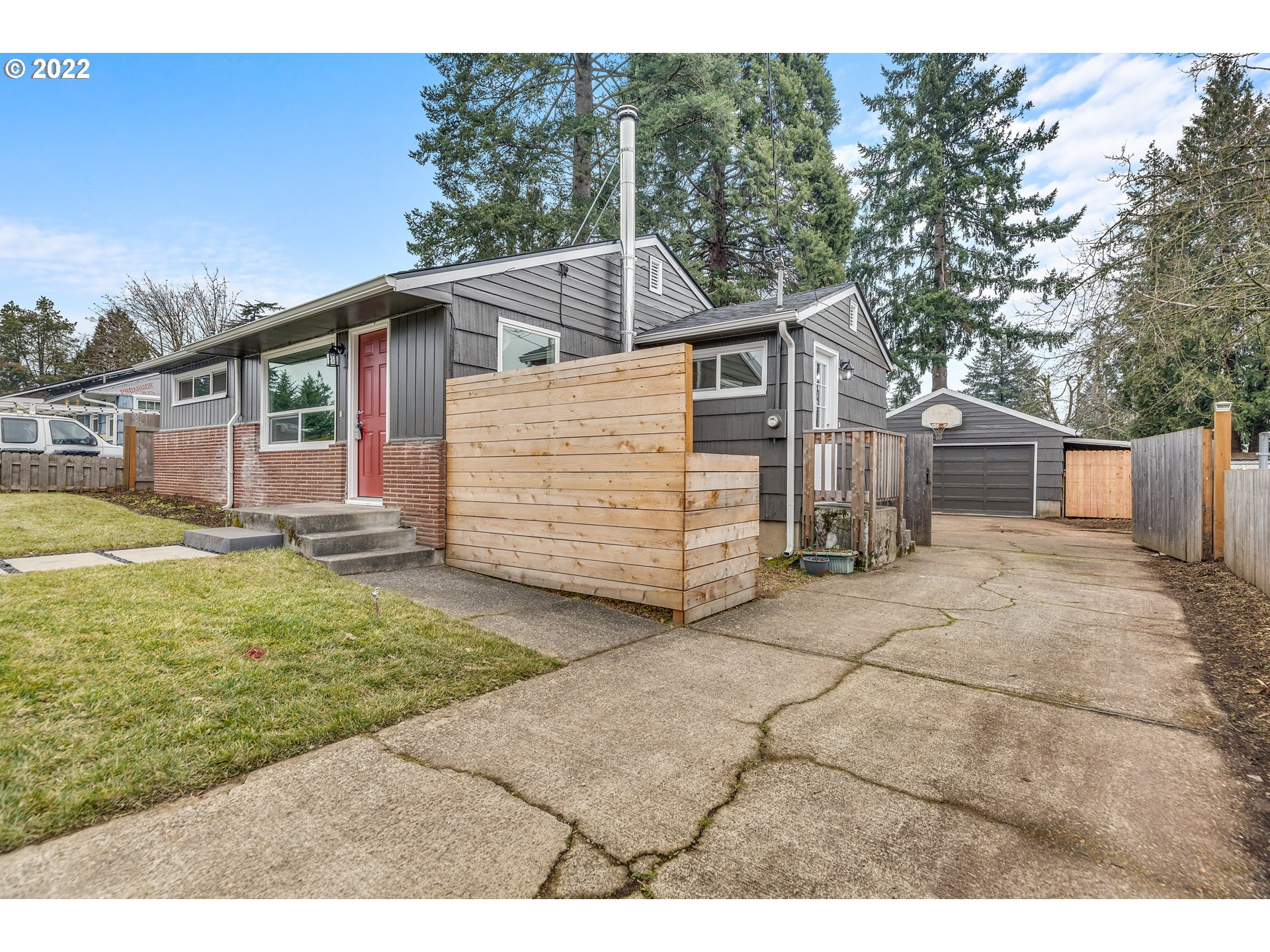 16026 Southeast Johnson Road Clackamas, OR 97015 - Photo 3 of 29 Gallery Image 3
