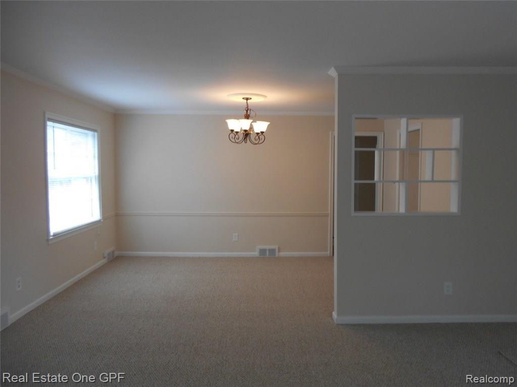 725 Harcourt Road Grosse Pointe, MI 48230 - Photo 8 of 28