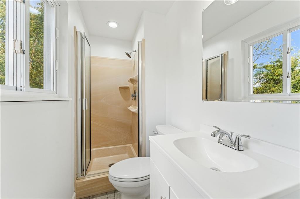 210 Parkedge Road Pittsburgh, PA 15220 - Photo 20 of 50 Gallery Image 20