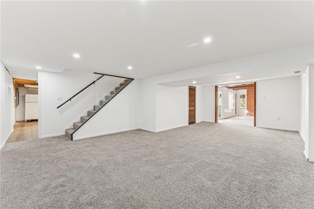 210 Parkedge Road Pittsburgh, PA 15220 - Photo 29 of 50 Gallery Image 29