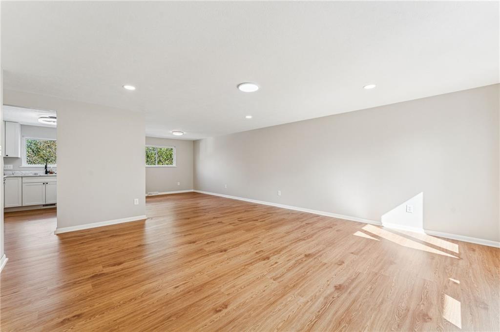 210 Parkedge Road Pittsburgh, PA 15220 - Photo 7 of 50 Gallery Image 7