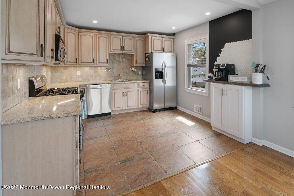 748 Midstreams Road Brick, NJ 08724 - Photo 14 of 33 kitchen