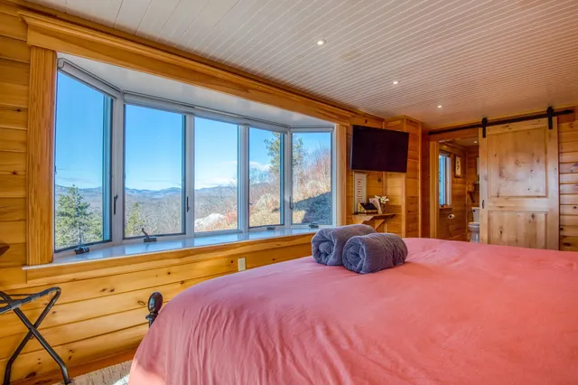 $799,000 | 80 Oak Ridge Road, Madison, NH 03849