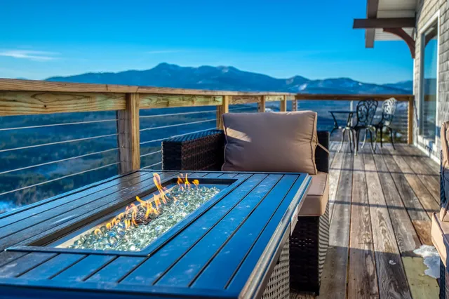 $799,000 | 80 Oak Ridge Road, Madison, NH 03849