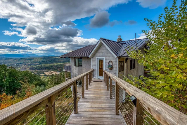 $799,000 | 80 Oak Ridge Road, Madison, NH 03849