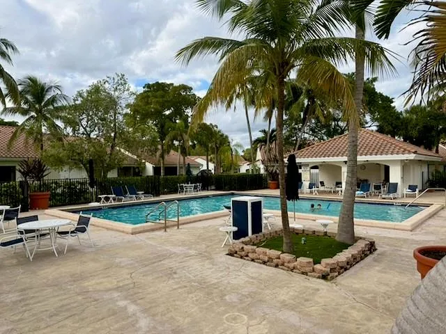 $4,250 | 21204 Harbor Way, Unit 125, Aventura, FL 33180